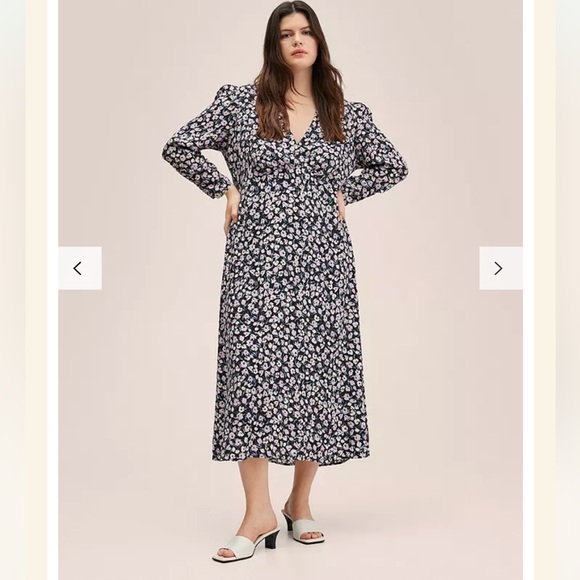 Mango Dresses & Skirts - 💸Mango Plunge Neck Printed Dress in Black, White and Purple Print Size 16